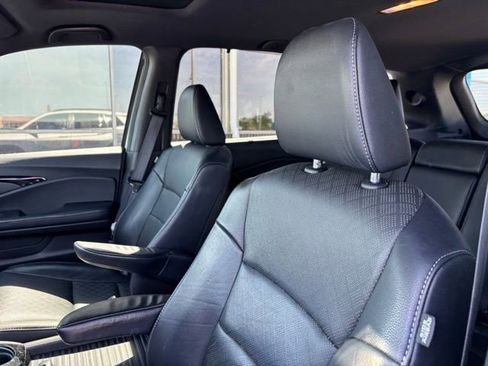 Used 2019 Honda Passport Touring image 11