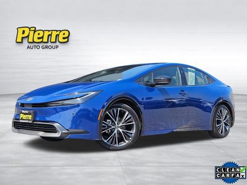 Used 2023 Toyota Prius XLE FWD image 1