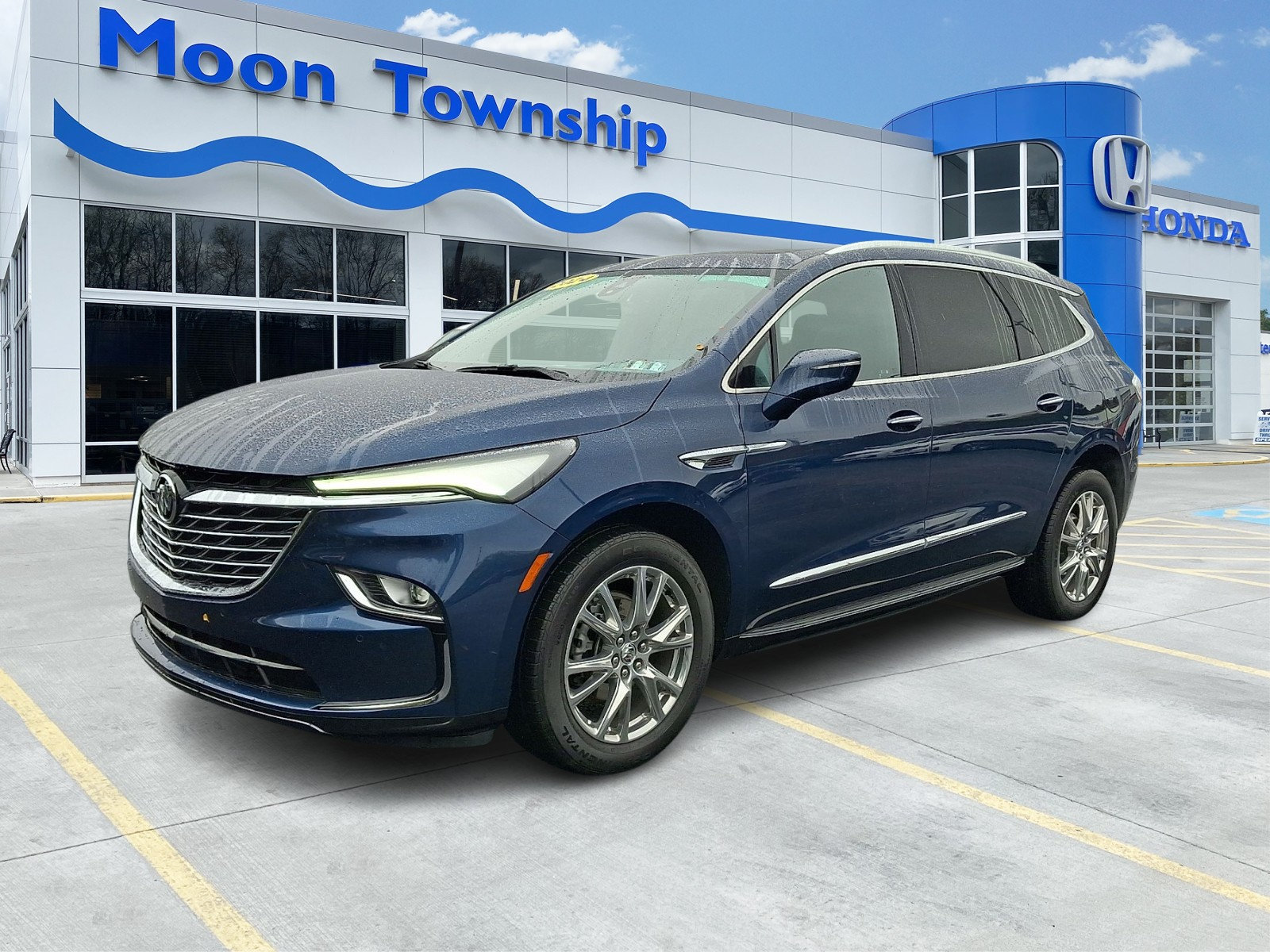 Used 2024 Buick Enclave Premium w/ Experience Buick Package AWD/4WD image 3