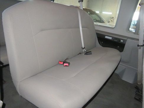 Used 2011 Ford E-350 and Econoline 350 XL w/ Interior Upgrade Pkg RWD image 23