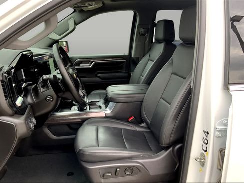 Used 2024 Chevrolet Silverado 1500 LTZ w/ LTZ Convenience Package II AWD/4WD image 7