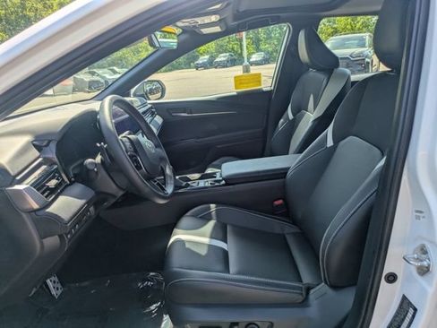 Used 2026 Toyota Camry SE w/ Multimedia Upgrade Package AWD/4WD image 17