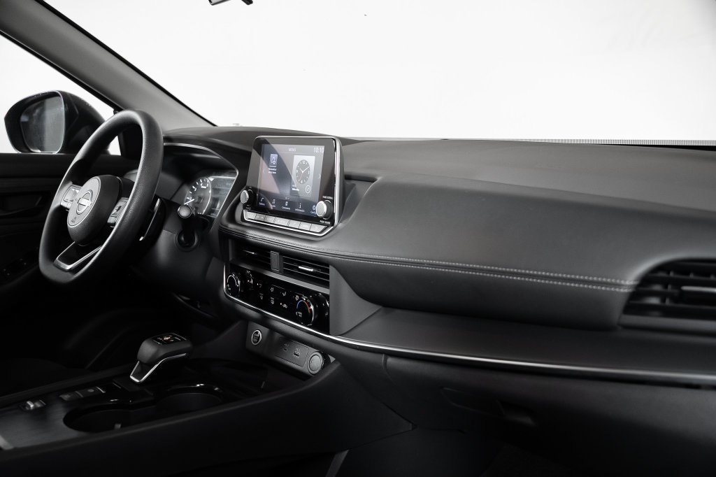 Used 2023 Nissan Rogue S FWD image 34
