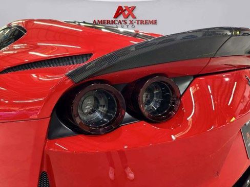 Used 2019 Ferrari 812 Superfast RWD image 23