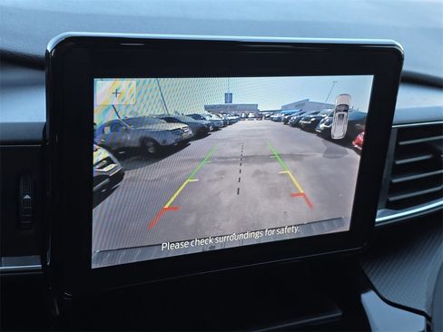 Used 2023 Ford Explorer ST-Line w/ Class IV Trailer Tow Package image 23