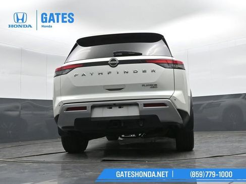 Used 2023 Nissan Pathfinder Platinum AWD/4WD image 43
