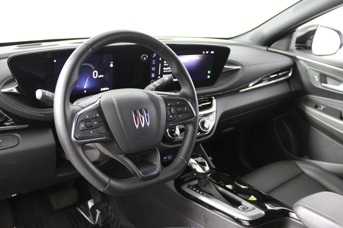 Used 2025 Buick Envista Sport Touring FWD image 12
