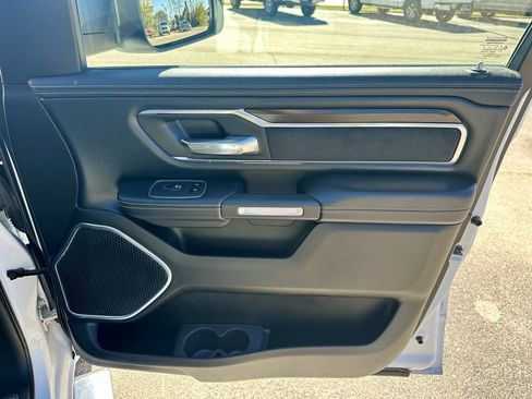 Used 2022 RAM 1500 Laramie image 31