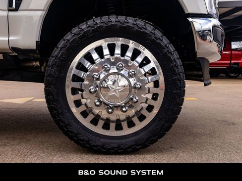 Used 2024 Ford F350 Lariat w/ Lariat Ultimate Package image 12