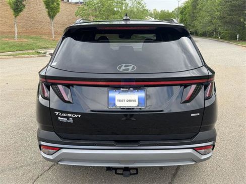 New 2025 Hyundai Tucson Limited image 4