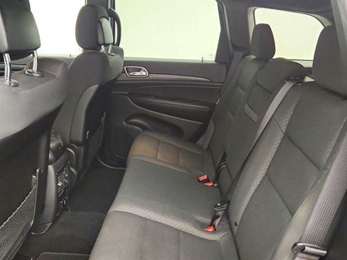 Used 2019 Jeep Grand Cherokee Laredo RWD image 19