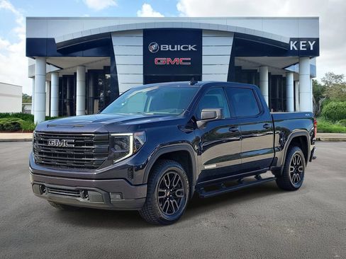 Used 2023 GMC Sierra 1500 Elevation AWD/4WD image 2