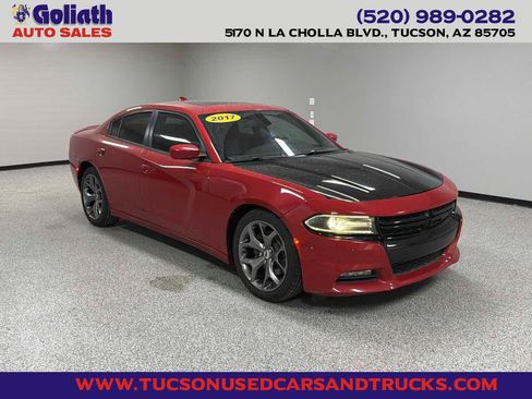 Used 2017 Dodge Charger R/T w/ Plus Group RWD image 1