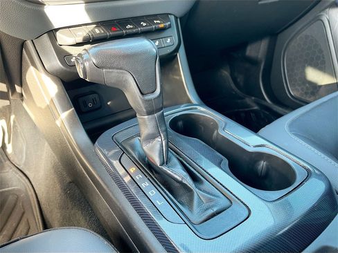 Used 2021 Chevrolet Colorado Z71 image 16