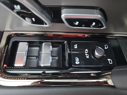 New 2026 Land Rover Range Rover Sport Dynamic SE image 28