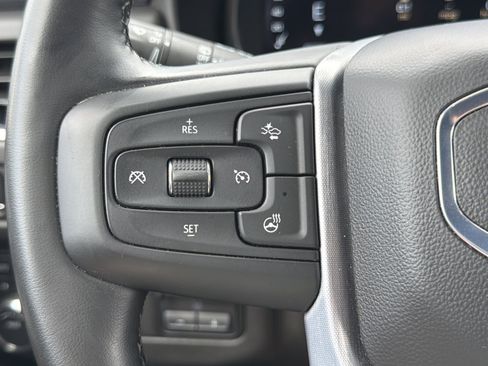 Used 2024 GMC Yukon XL SLT w/ SLT Premium Package AWD/4WD image 23
