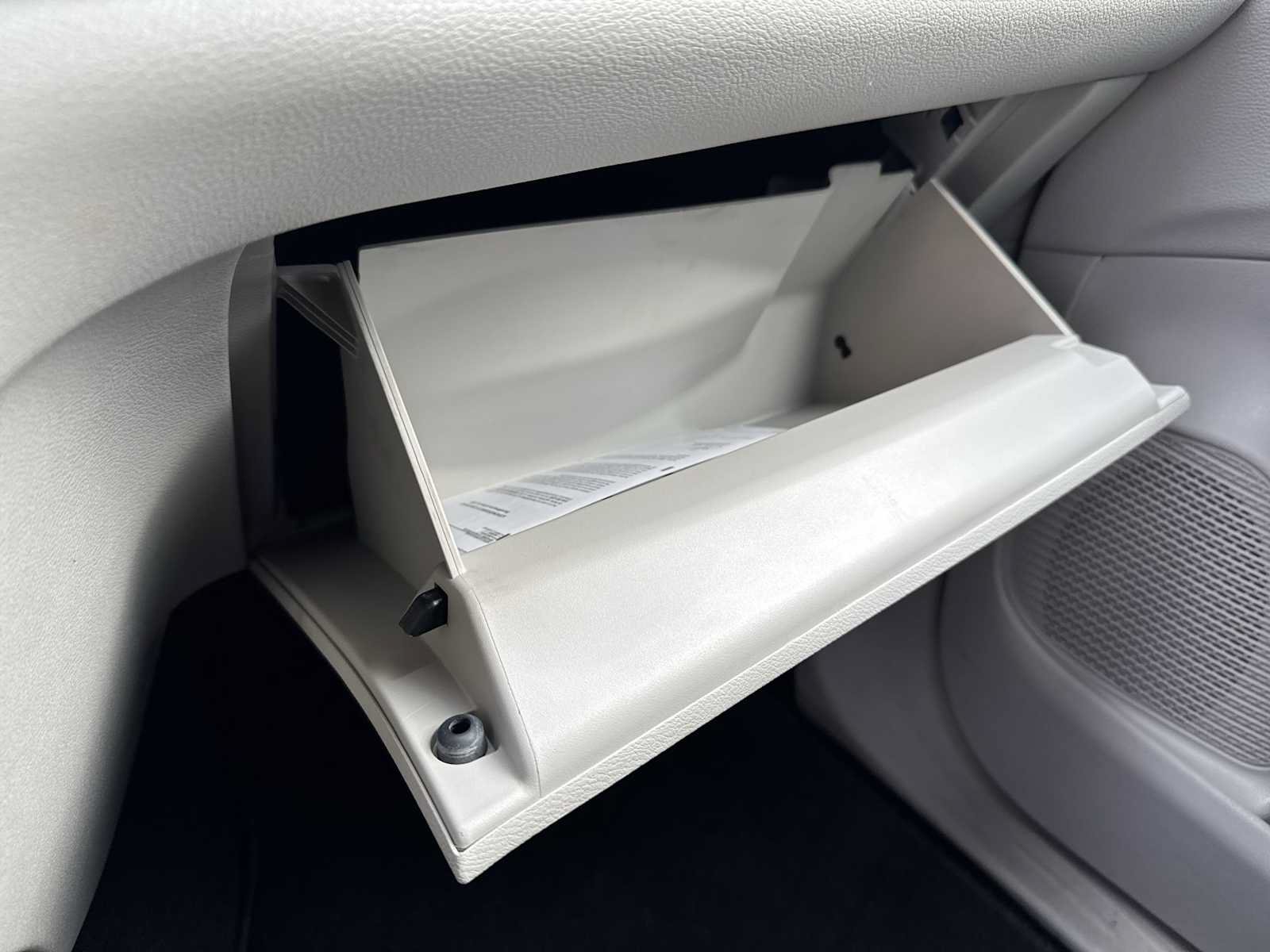 Used 2024 Chrysler Pacifica Touring-L FWD image 37