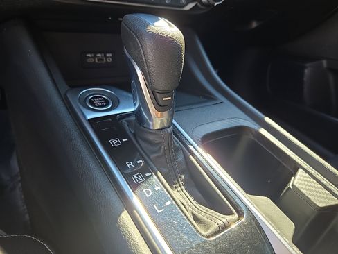 Used 2020 Nissan Sentra SV FWD image 14