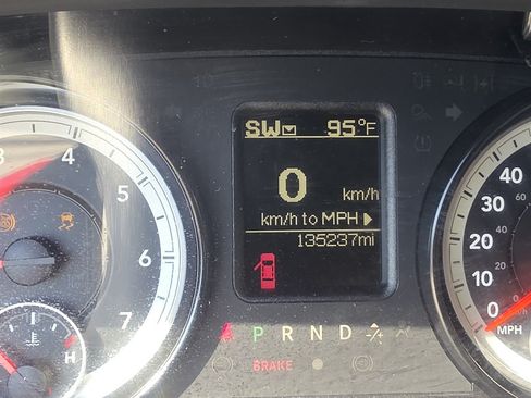 Used 2015 RAM 1500 Express RWD image 12
