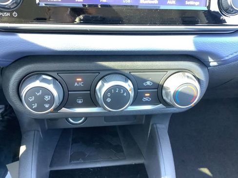 Used 2025 Nissan Versa SV w/ Trunk Package image 22