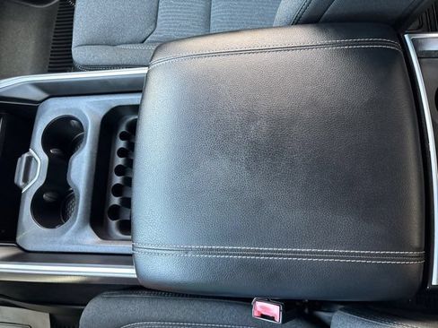 Used 2019 RAM 1500 Big Horn RWD image 32