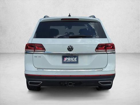 Used 2023 Volkswagen Atlas SE w/ Black Wheel Package image 4