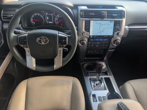 Used 2022 Toyota 4Runner Limited AWD/4WD image 33