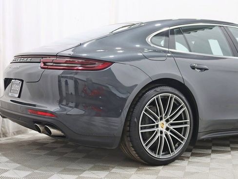 Used 2017 Porsche Panamera 4S image 10