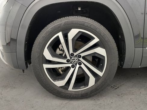 Used 2023 Volkswagen Atlas SEL image 12