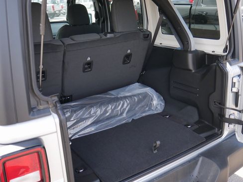 New 2024 Jeep Wrangler Sport S image 19