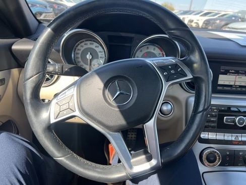 Used 2015 Mercedes-Benz SLK 250 image 11
