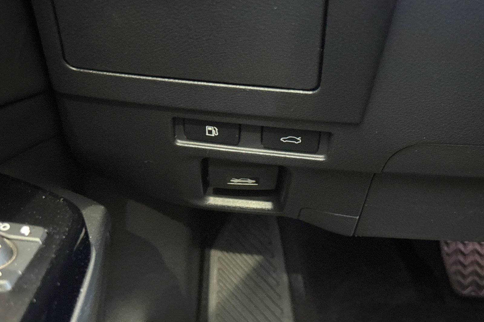 Certified 2025 Lexus ES 300h w/ Premium Package FWD image 35