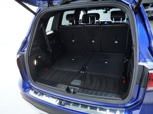 Certified 2021 Mercedes-Benz GLB 250 4MATIC w/ Premium Package image 7