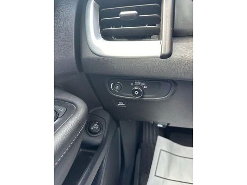 Used 2023 GMC Terrain SLE w/ Driver Convenience Package FWD image 50