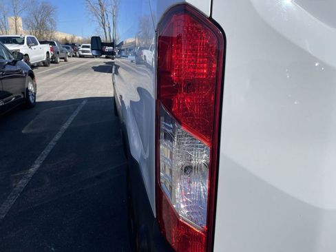 Used 2019 Ford Transit 250 Base image 6