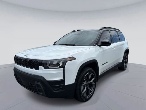 Used 2026 Jeep Cherokee Overland w/ Trailer Tow Group AWD/4WD image 8