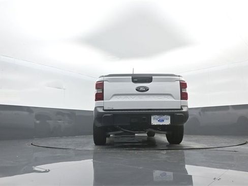 New 2026 Ford Maverick Lariat w/ Black Appearance Package image 32