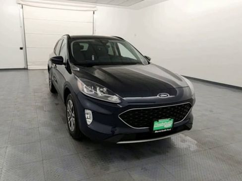 Used 2022 Ford Escape SEL image 2