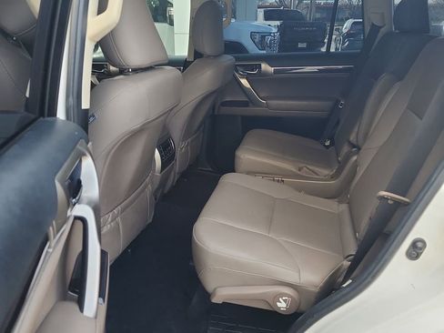 Used 2020 Lexus GX 460 Premium AWD/4WD image 24