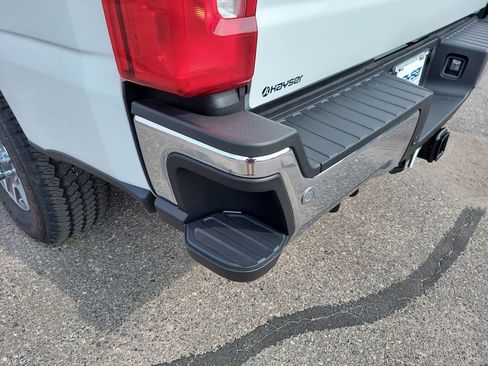 New 2025 Ford F250 XLT w/ 360-Degree Camera Package AWD/4WD image 16