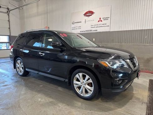 Used 2018 Nissan Pathfinder SL w/ SL Premium Package image 1
