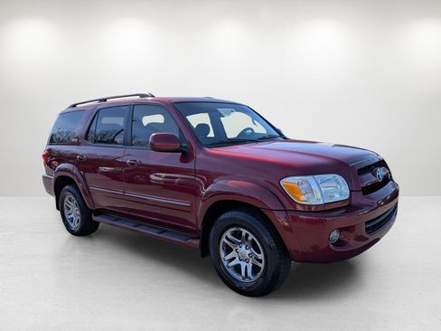 Used 2007 Toyota Sequoia SR5 image 3