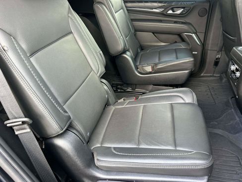 Used 2023 GMC Yukon Denali w/ LPO, Floor Liner Package AWD/4WD image 20