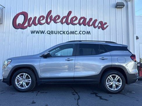 Used 2023 GMC Terrain SLE w/ Driver Convenience Package image 1