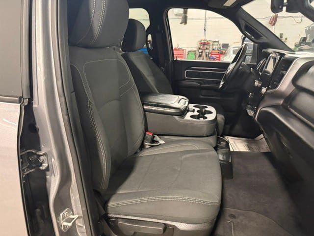 Used 2024 RAM 2500 Big Horn w/ Night Edition AWD/4WD image 10