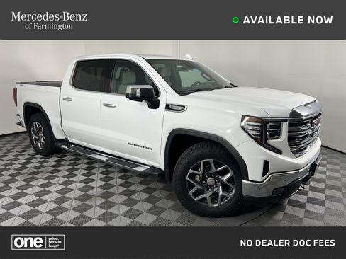 Used 2023 GMC Sierra 1500 SLT image 1