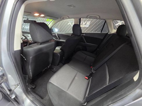 Used 2013 MAZDA MAZDA3 i Touring image 25
