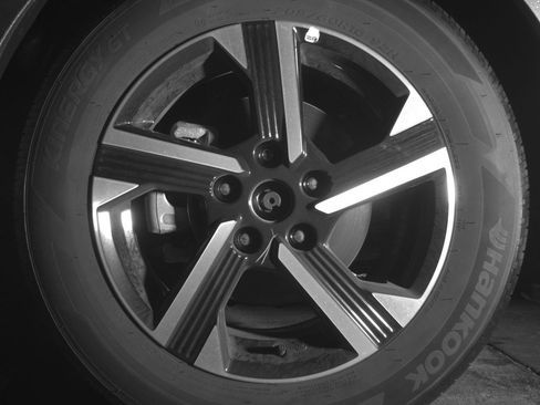 Used 2025 Nissan Sentra SV image 12