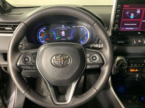 Used 2022 Toyota RAV4 XSE AWD/4WD image 23