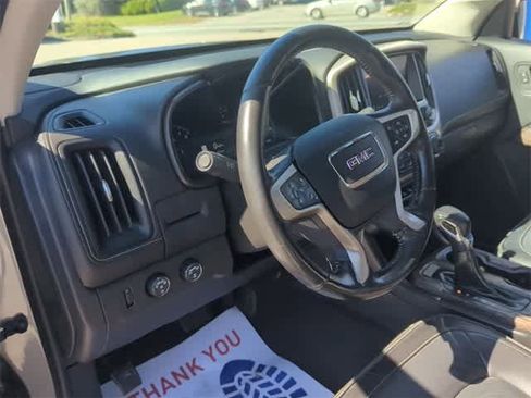 Used 2022 GMC Canyon Denali image 10